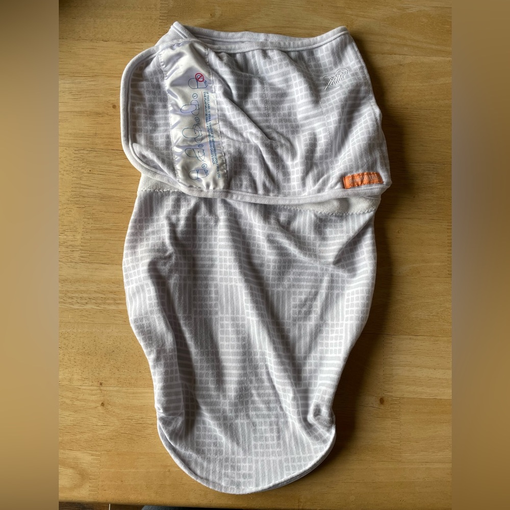SwaddleMe swaddle wrap